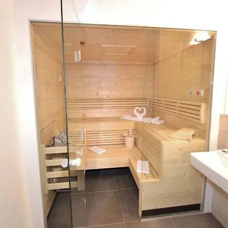 Chalet Modern Chalet With Sauna Near Ski Area In Saalbach Hinterglemm Salzburgerland *